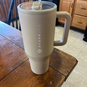 HydroJug Tan 40oz Tumbler